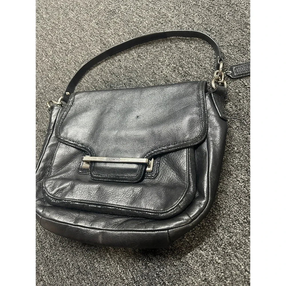 Coach Taylor Black Leather Flap Satchel Shoulder Bag Single Strap Purse F26781